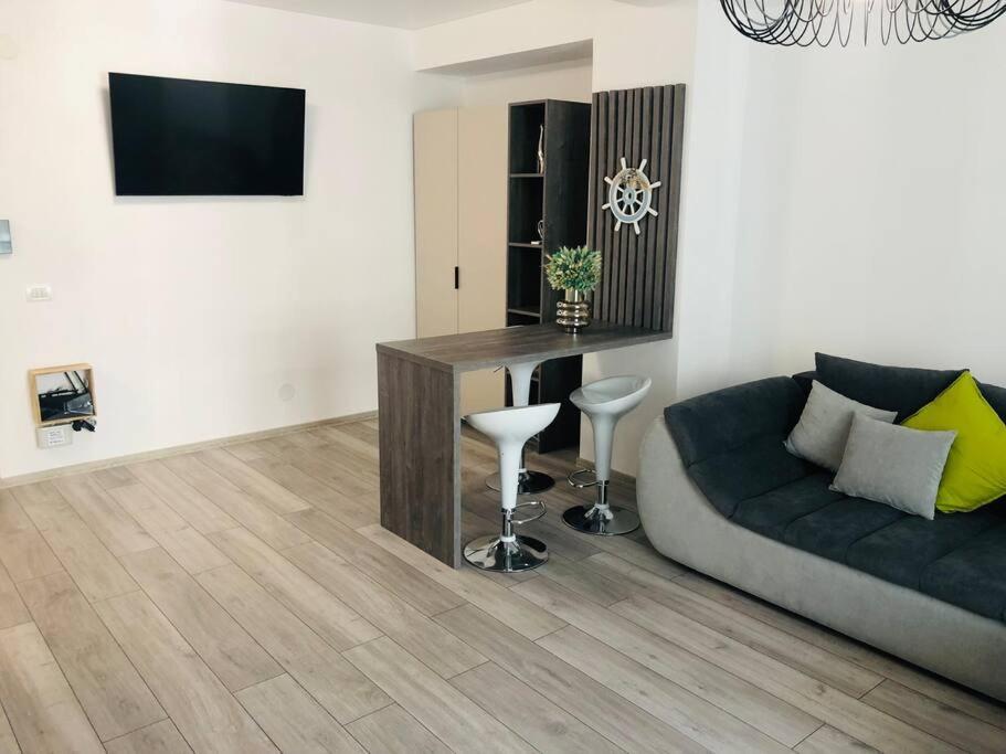 DXN Luxury Apartment 4 Năvodari Extérieur photo